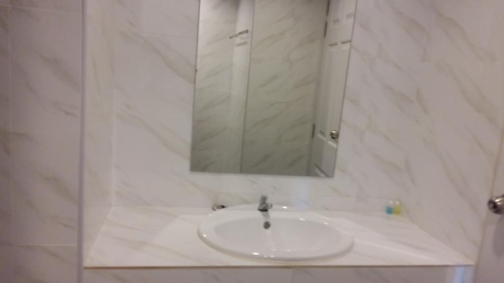 Dee Dee Mansion Airport Apartment Nai Yang Beach Exterior foto