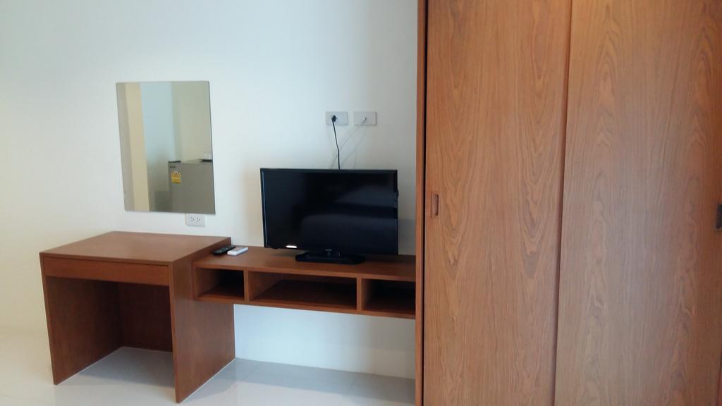 Dee Dee Mansion Airport Apartment Nai Yang Beach Exterior foto