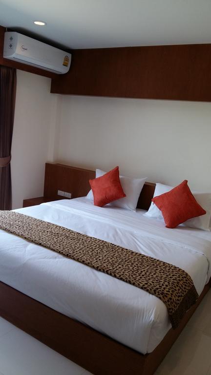 Dee Dee Mansion Airport Apartment Nai Yang Beach Exterior foto