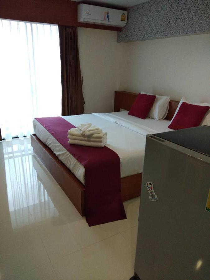 Dee Dee Mansion Airport Apartment Nai Yang Beach Exterior foto